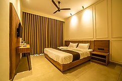 TRANQUIL NEST PRIVATE POOL VILLA, Vagamon