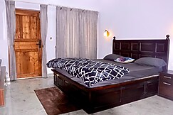 Foothill Suite by Corbett Krishna Inn, Jim Corbett (Ramnagar)