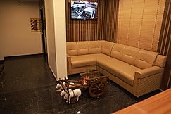 Thangam Stay Inn, Tirunelveli