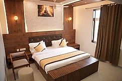 Green View Suites, Sagara