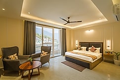 Tripli Hotels Solune, Rishikesh