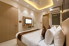 Hotel Silver Star, Greater Noida