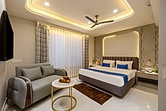 Hotel Anu Plaza -  Free Secured Parking & Just 5 mins from Connaught Place, Delhi