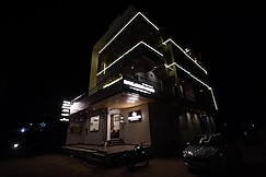 hotel grand crown, Lucknow