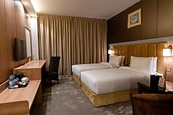 Luxe Grand Hotel, Dubai