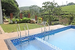TRANQUIL NEST PRIVATE POOL VILLA, Vagamon