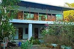 MANGO GROVE COTTAGE, Alibaug