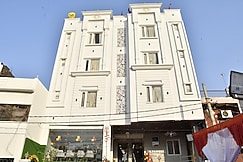 BKRS Hotel, Chunar