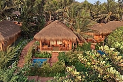 Palm Grove Beach Resort, Goa