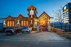 Hotel Amikansha by Wild Cherry Hotels, Bhimtal