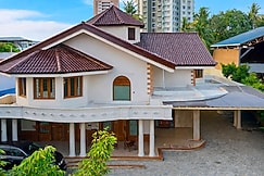 ELIVAAS Valiyaveetil Mansion 5BHK Mansion With Pvt Pool, Theatre, Garden & Lift, Cochin