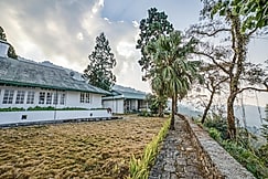 Singell Tea Estate A CGH Earth Experience, Siliguri