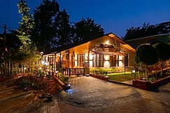 Alaya Stay Twisted Tree Together Villa with Pool & Restaurant, Coorg