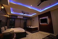 Namaste Bed & Breakfast With Jacuzzi I Noida, Greater Noida