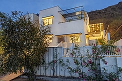 ELIVAAS Shourya Villa | 3 BHK Villa With Swimming Pool, Udaipur