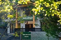 SNOW CITY STAYS-SHIVALAYA - HEATED & AIR COOLED STAY, Manali