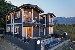 SaffronStays Petals Blue Poppy Cottage, Dehradun