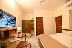 Chestnut and Cane Stays, Bangalore