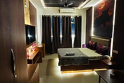 SK Studio for 10 hours homestay, Greater Noida
