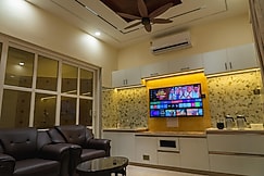 Benson Villa With Indoor Pool, Tuticorin