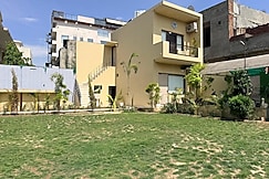 The Palm House | Rooms|Pool|Garden & Parking, Amritsar
