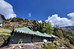 Blue Magpie Camp, Chopta
