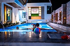 Amara Kosha Misty Nandi Hills SK Jacuzzi and Movie, Chikballapur