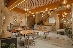 The Leaf Hotel, Ludhiana