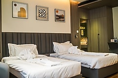 Hotel PRD Palace, Rusera