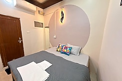 Yovibe Stays | Dorms & Rooms, Varanasi