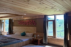 The Nomads Haven 4 Rooms Cottage in Old Manali, Manali