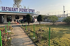 Jaswant dhaba & homestay, Seti