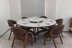 Family House nr  Airport  Aminities   free Wi Fi, Surat