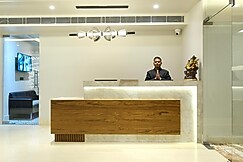 Red Sapphire Royale, Sambhal