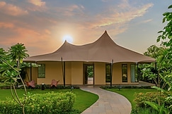 JW Marriott Ranthambore Resort & Spa, Khandar