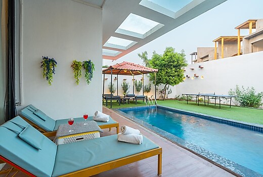 Auravale 4BHK by Tensor Stays