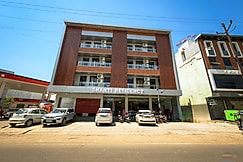 Hotel Shanti Residency Vrindavan, Vrindavan