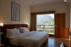 The Stone Age : A Boutique Hotel, Arki
