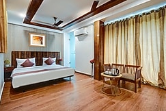 Hotel Twamev Ashram, Delhi