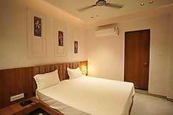 Hotel Madhuram, Shivpuri