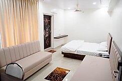 HOTEL SR, Jabalpur