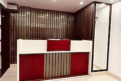 The Aura Grand Hotel & Cafe, Patna