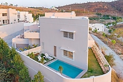 ELIVAAS Shourya Viola 3 BHK Villa with Pvt Pool & Garden, Udaipur