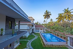 Ashwa crown by iLiF, Alibaug