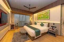Weekend Retreat - Hotel & Spa, Siliguri