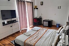 Sanwariya Kunj stay, Vrindavan