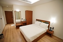 Hotel Grand Vekasa, Salem
