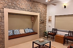 Annapurna Beach House, Diveagar