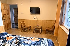 The Snow Inn, Manali