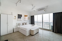 Anya 2BHK near BKC by SquareOne Stays, Mumbai